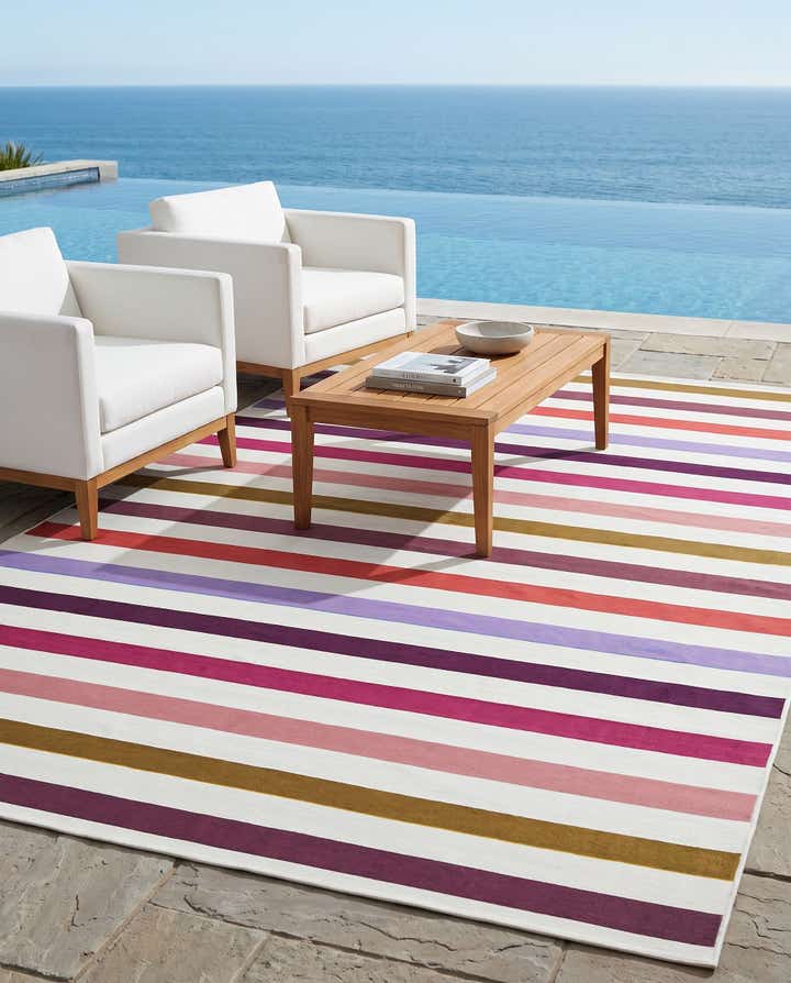 6' x 9' Easy-Clean Ribbon Indoor / Outdoor Rug