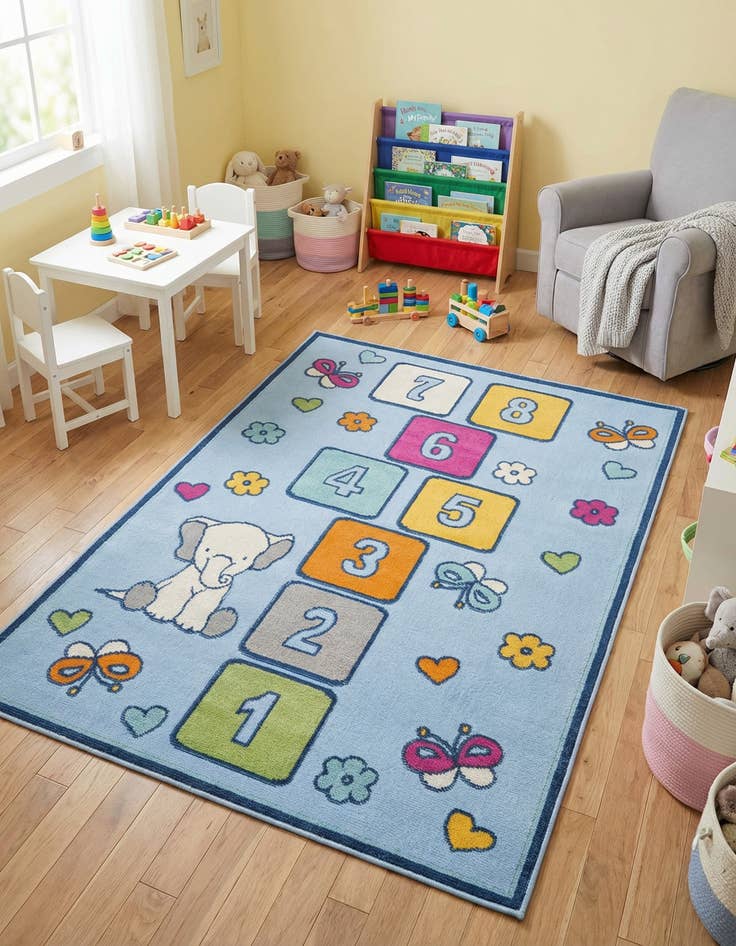 Detail image of  5' 3 x 7' 7  Washable  Indoor / Outdoor Rug