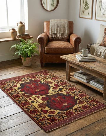 2' 10 x 4' 6 Hand Knotted Sumak Wool Rug