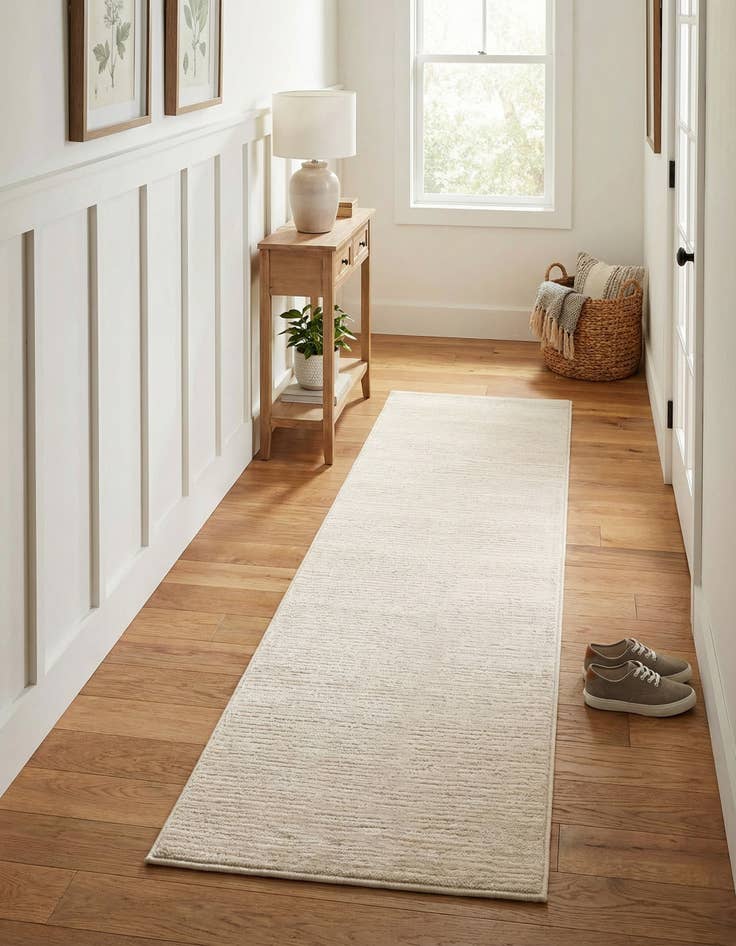 Detail image of 2' x 5' Finsbury Runner Rug