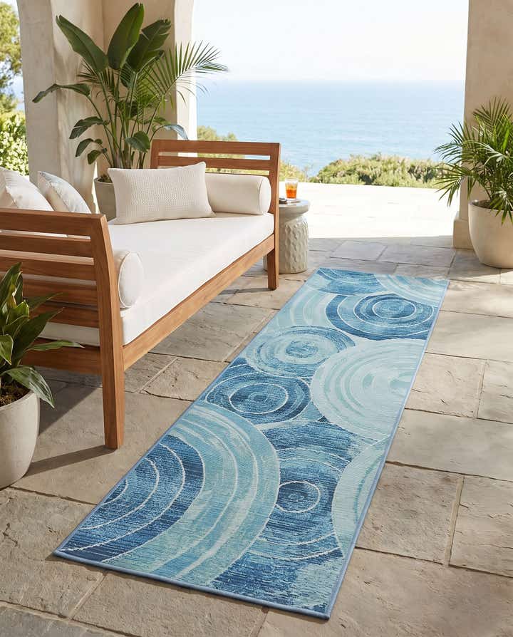 2' x 6' Easy-Clean Modern Indoor / Outdoor Runner Rug