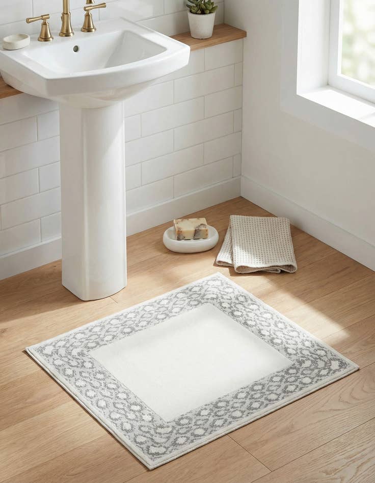 Detail image of  1' 4 x 1' 4 Vince Camuto Sample Rug