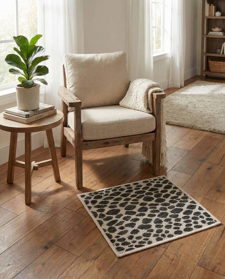 Detail image of 1' 4 x 1' 4 Easy-Clean Jill Zarin Cape Town Indoor / Outdoor Sample Rug