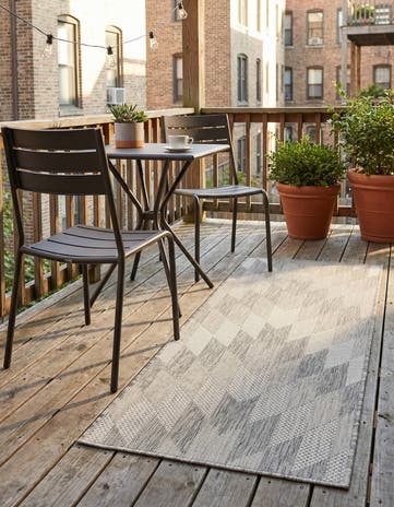 2' x 5' 3 Easy-Clean Modern Indoor / Outdoor Runner Rug