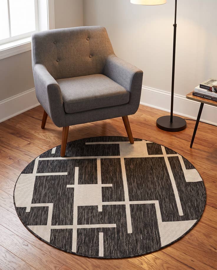 Detail image of 4' x 4' Easy-Clean Modern Indoor / Outdoor Round Rug