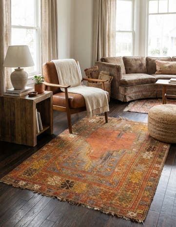 3' 3 x 5' Hand Knotted Anatolian Wool Rug