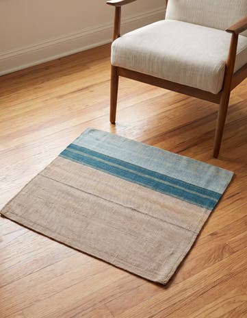 2' 3 x 2' 6 Hand Woven Pillow Wool Square Rug