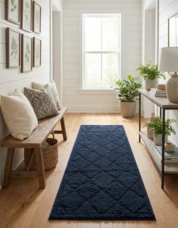 2' 7 x 10' Lattice Shag Runner Rug