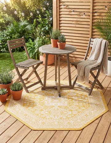 Yellow Easy-Clean Aztec Indoor / Outdoor Octagon Rug