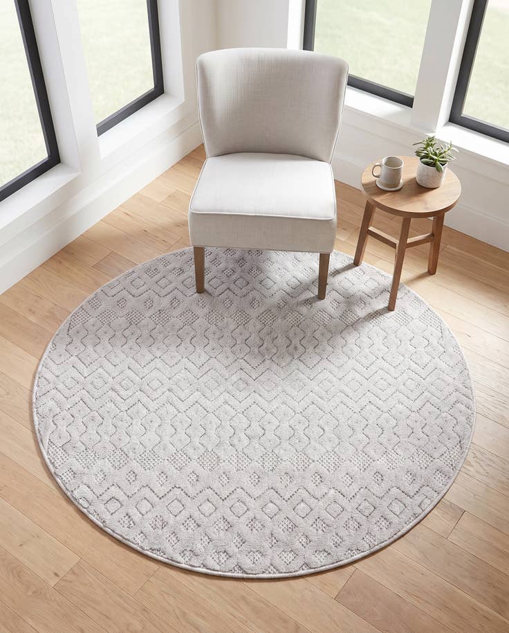 Detail image of 4' x 4' Easy-Clean Trellis Textured Indoor / Outdoor Round Rug