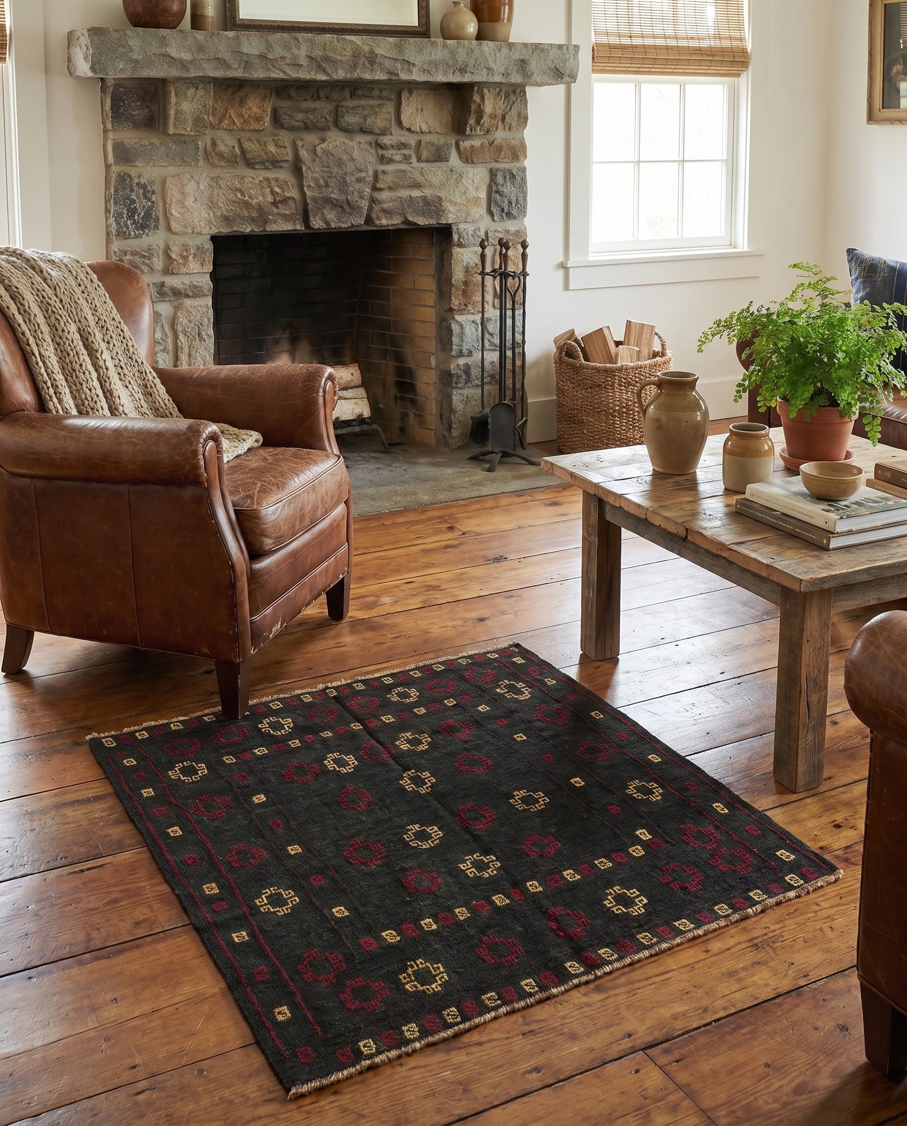 4' x 4' 3 Hand Knotted Sumak Wool Square Rug