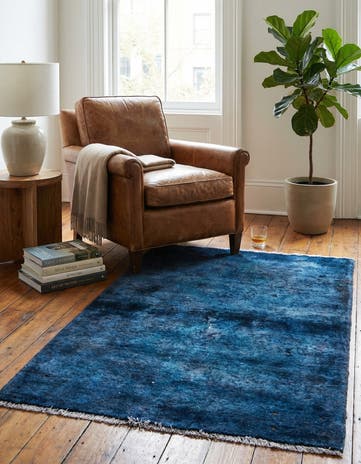 2' 6 x 4' 6 Hand Knotted Ultra Vintage Persian Wool Rug