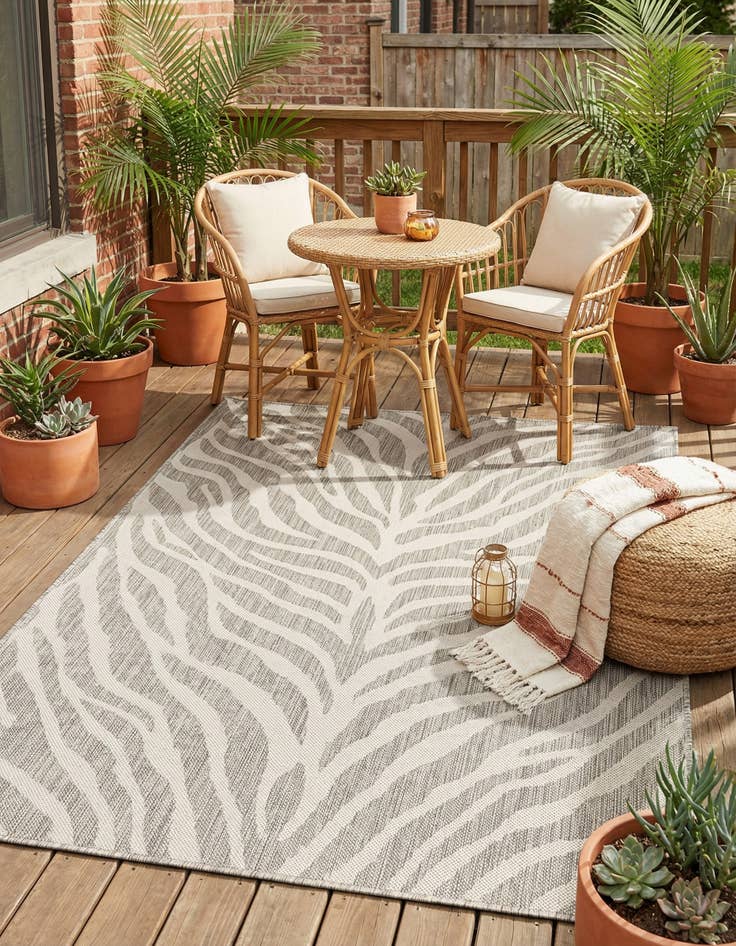 Detail image of 4' x 6' Easy-Clean Safari Indoor / Outdoor Rug