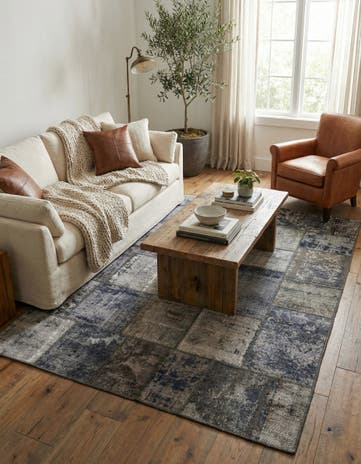 4' 8 x 6' 9 Hand Knotted Ultra Vintage Persian Wool Rug