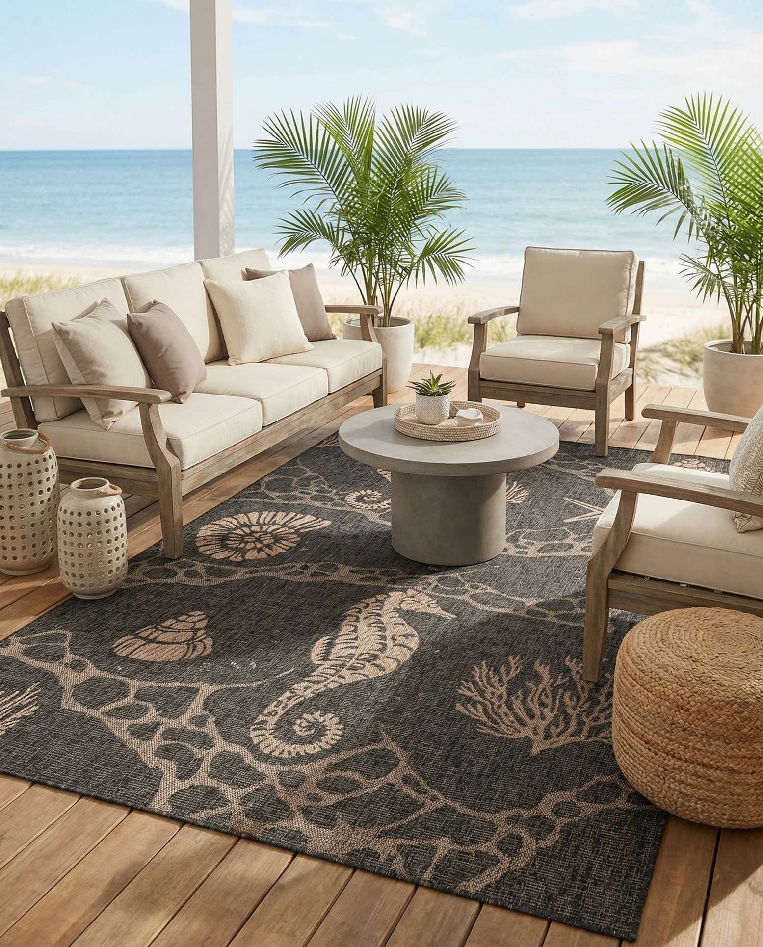 6' x 9' Easy-Clean Coastal Indoor / Outdoor Rug