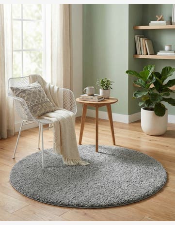 3' 3 x 3' 3 Soft Solid Shag Round Rug