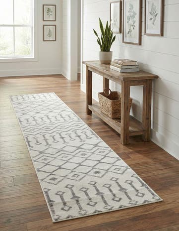 2' x 9' 10 Kasbah Trellis Runner Rug