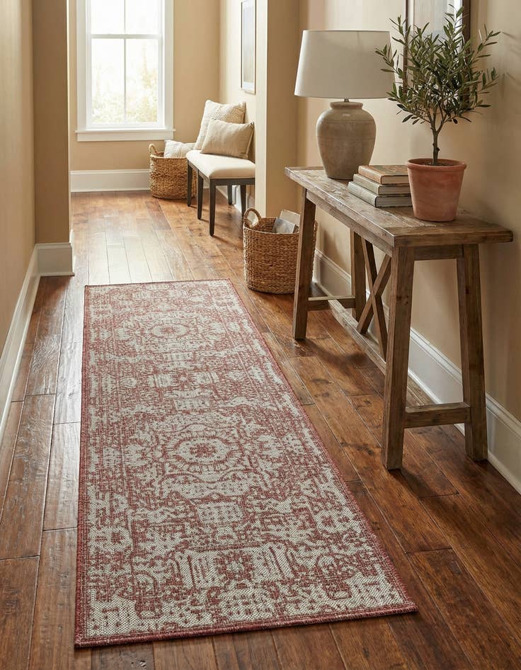 Detail image of  2' 7 x 10'  Washable Traditional Indoor / Outdoor Runner Rug