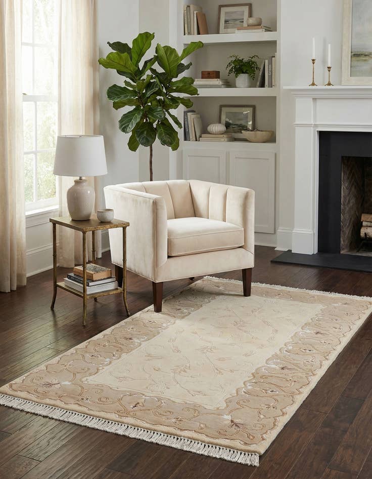 Detail image of 2' 9 x 4' 10  Hand Knotted Darya Rug