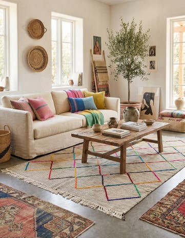 5' x 8' Hand Knotted Moroccan Wool Rug