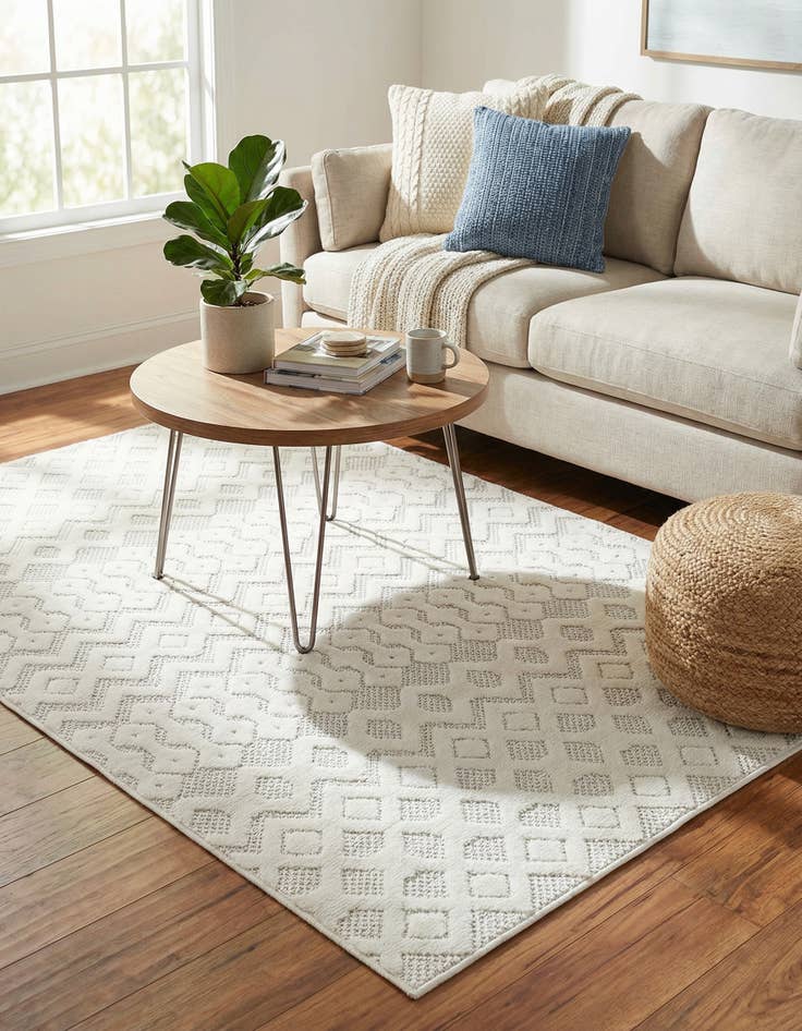 Detail image of 4' x 6' Easy-Clean Trellis Textured Indoor / Outdoor Rug
