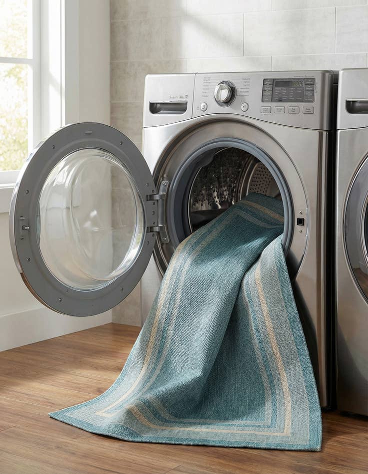 Detail image of  6' x 9'  Washable Border Indoor / Outdoor Rug