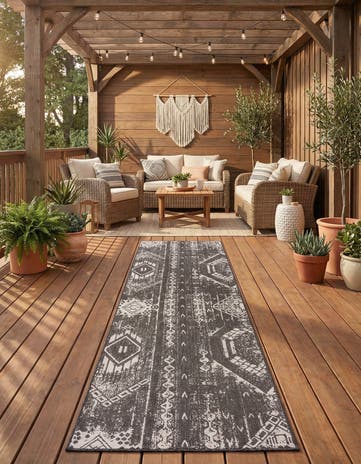 3' 3 x 14' Easy-Clean Bohemian Indoor / Outdoor Runner Rug