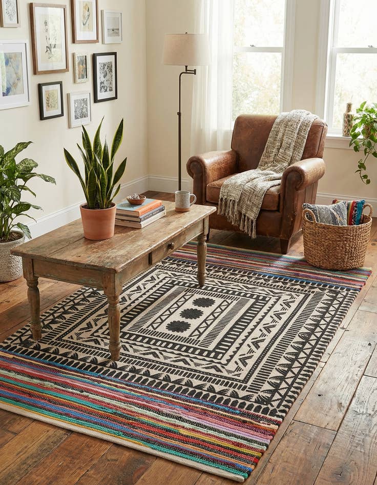 Detail image of 4' 1 x 6' 1  Hand Braided Chindi Cotton Rug