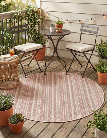 5' 3 x 5' 3 Easy-Clean Ribbon Indoor / Outdoor Round Rug