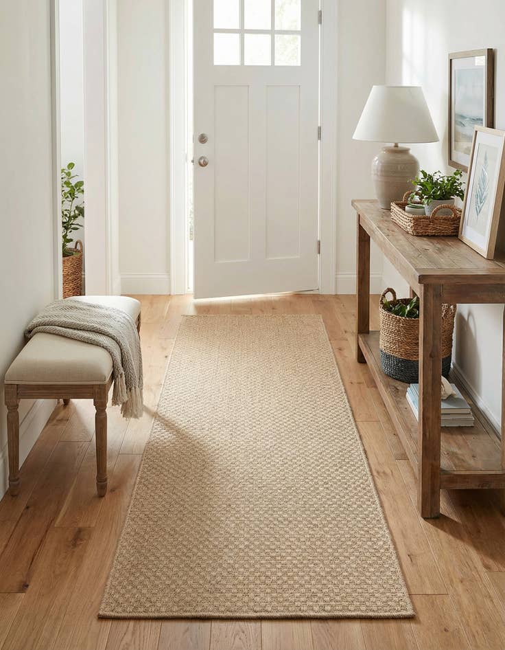 Detail image of 2' 7 x 6' Dunes Runner Rug