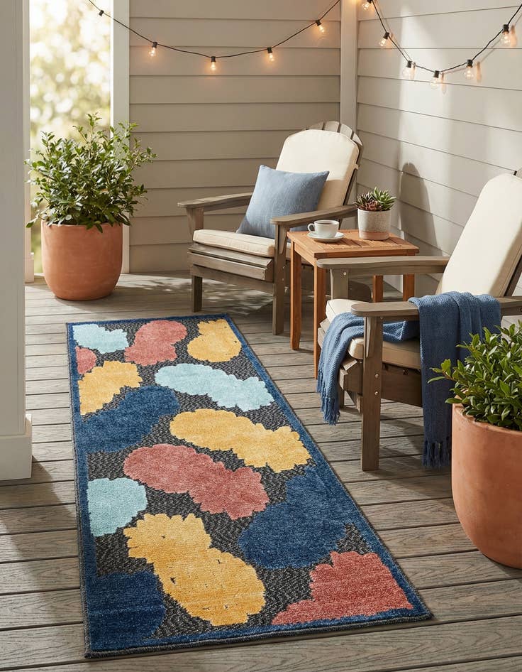 Detail image of 2' x 6'  Washable Belize Indoor / Outdoor Runner Rug