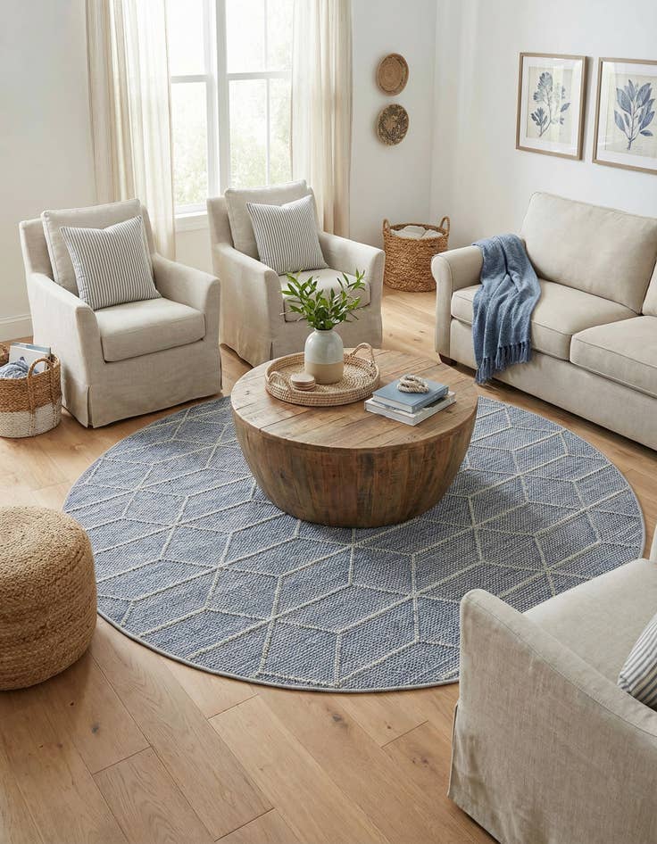 Detail image of 5' 3 x 5' 3 Easy-Clean Lattice Indoor / Outdoor Round Rug
