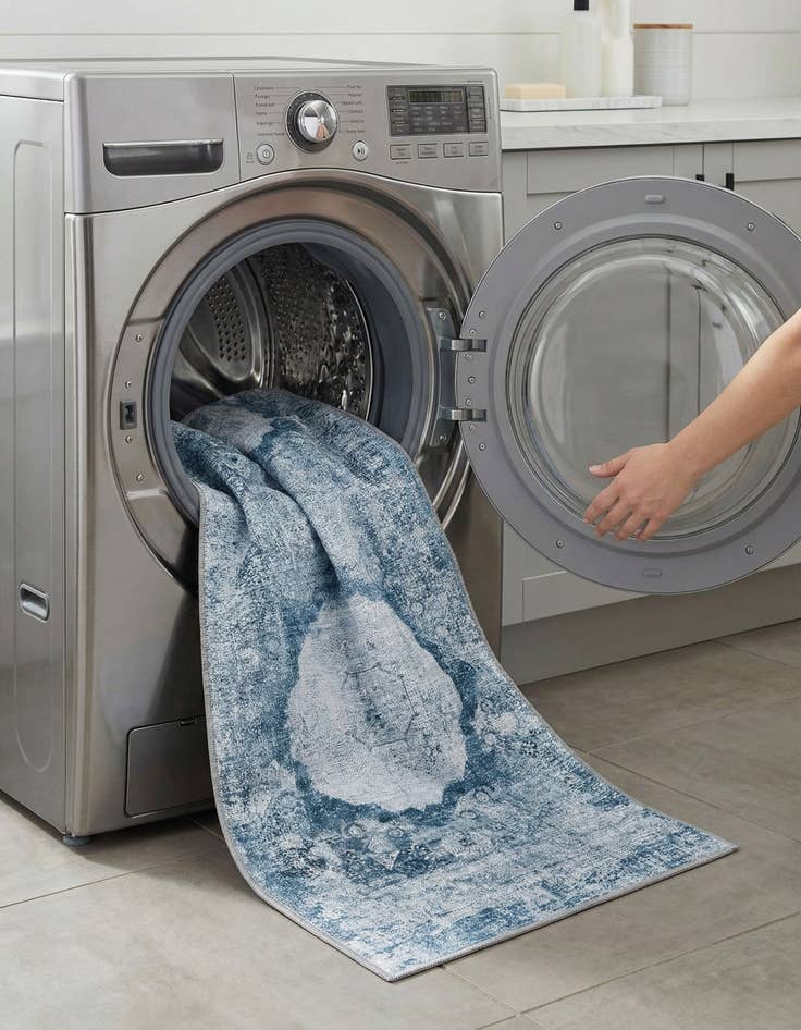 Detail image of 2' x 6'  Washable Yara Runner Rug