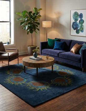 7' 6 x 7' 7 Luna Square Rug