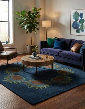 7' 6 x 7' 7 Luna Square Rug