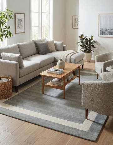 6' 1 x 9' Jill Zarin Border Wool Rug
