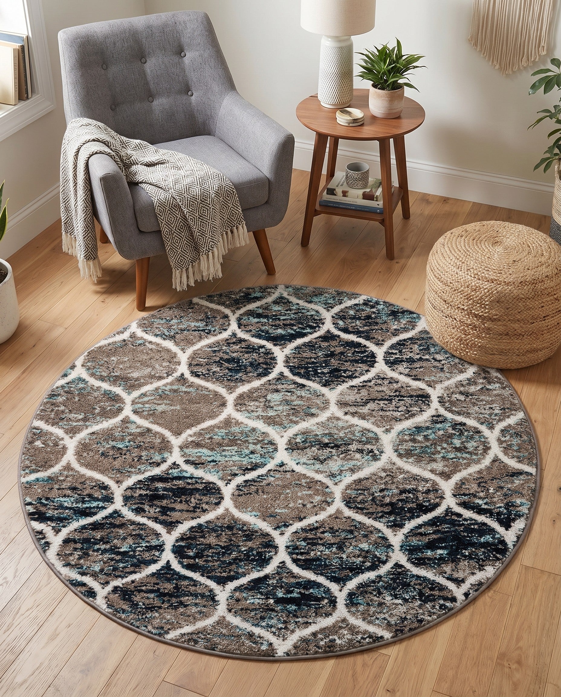 4' x 4' Trellis Frieze Round Rug
