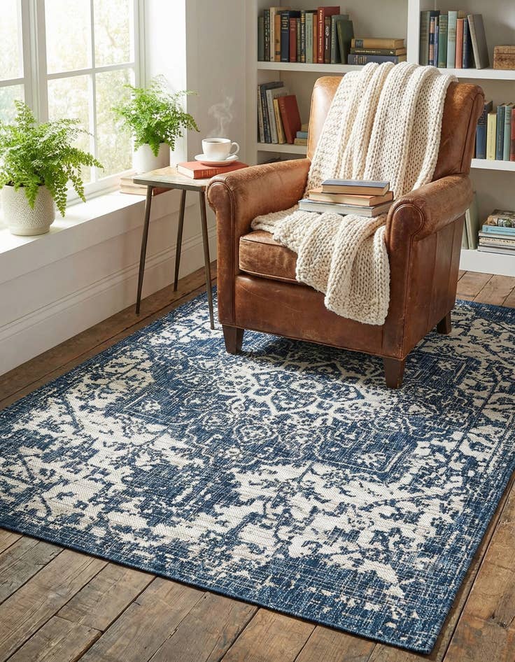 Detail image of 4' x 6' Easy-Clean Jill Zarin Dubai Indoor / Outdoor Rug