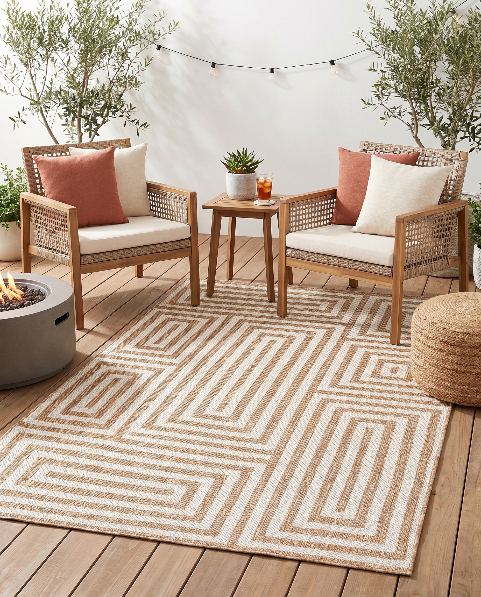 5' 3 x 8' Easy-Clean Modern Indoor / Outdoor Rug