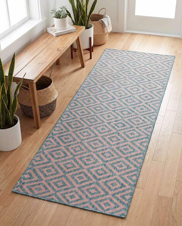 2' x 6' Easy-Clean Jill Zarin Costa Rica Indoor / Outdoor Runner Rug