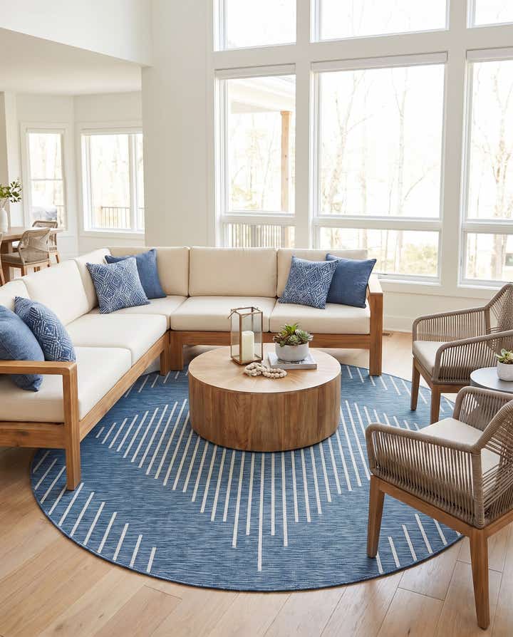 10' 8 x 10' 8 Easy-Clean Modern Indoor / Outdoor Round Rug