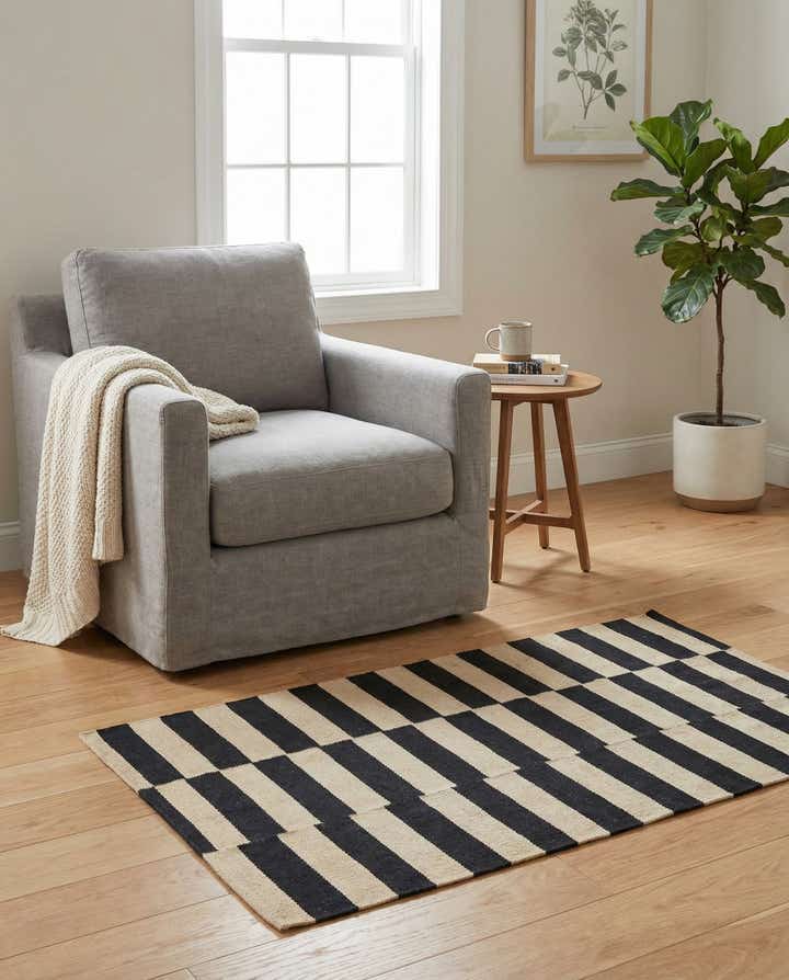 2' 8 x 3' 9 Hand Woven Kilim Modern Wool Rug