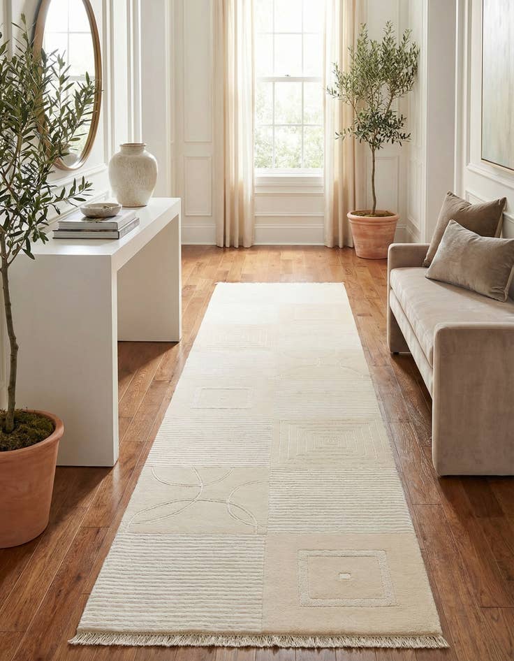 Detail image of 2' 9 x 9' 10  Hand Knotted Darya Wool Runner Rug