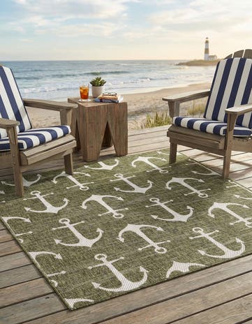 Green Easy-Clean Coastal Indoor / Outdoor Square Rug