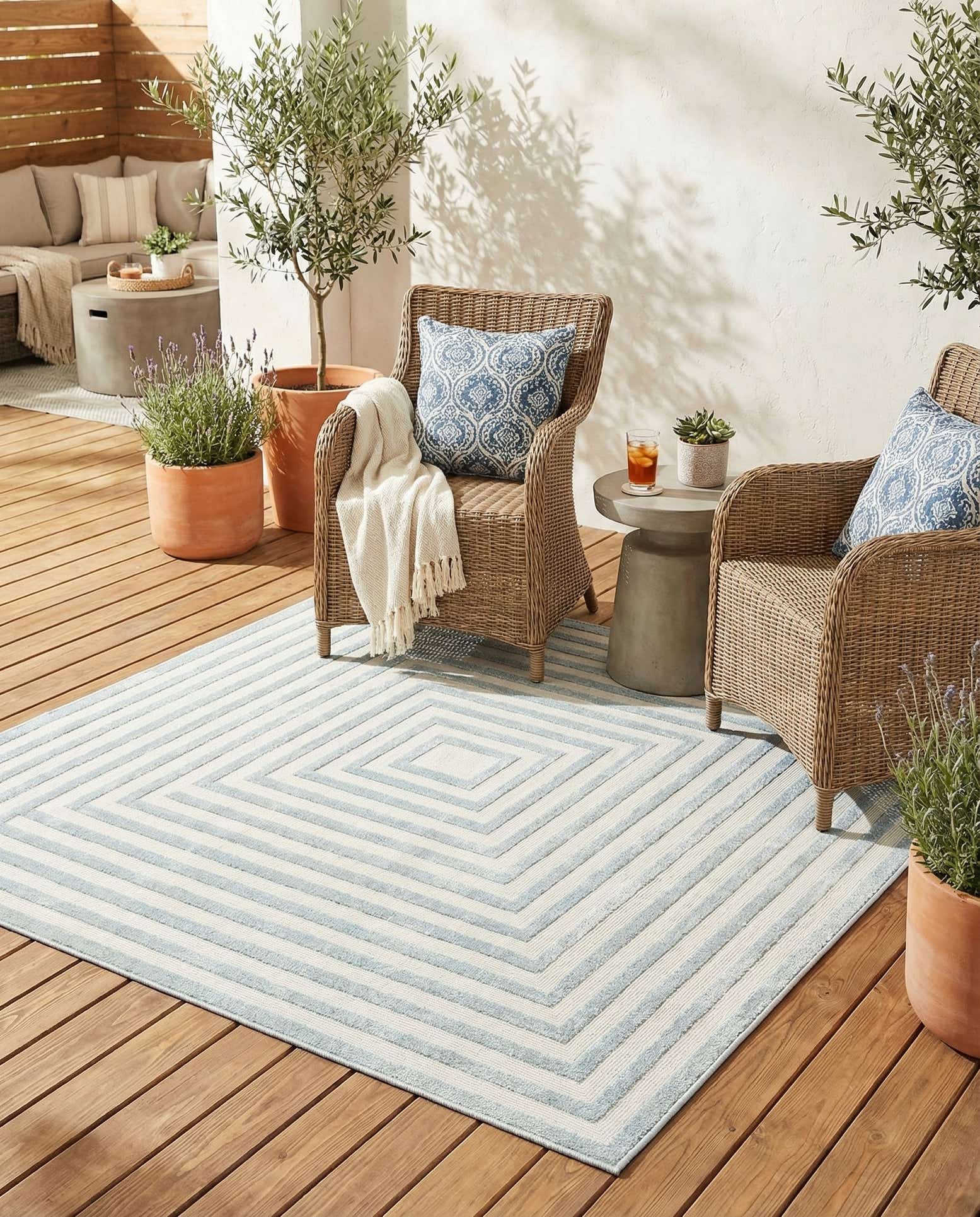 6' x 6' Easy-Clean Sabrina Soto Indoor / Outdoor Square Rug