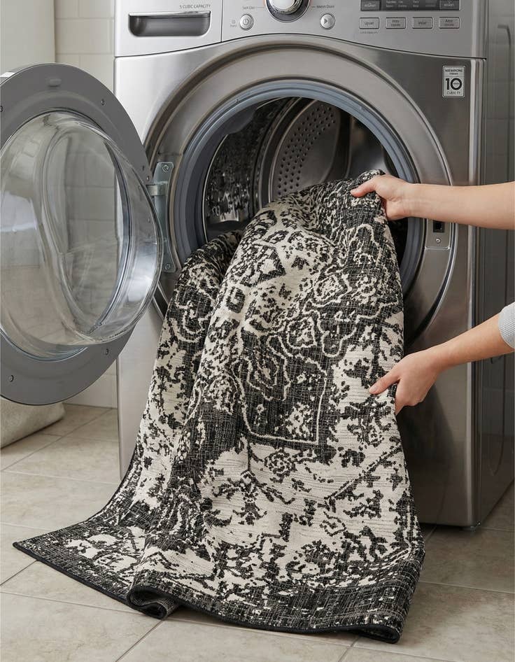 Detail image of 7' 10 x 10'  Washable Jill Zarin Dubai Indoor / Outdoor Rug