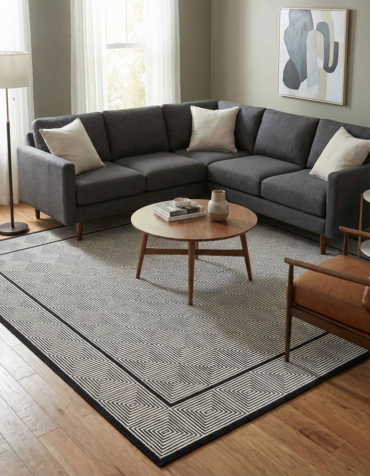 Detail image of 7' 10 x 7' 10 Milano Square Rug