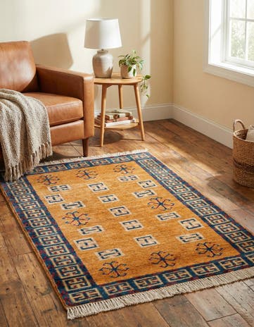 2' 8 x 3' 10 Hand Knotted Kazak Wool Rug
