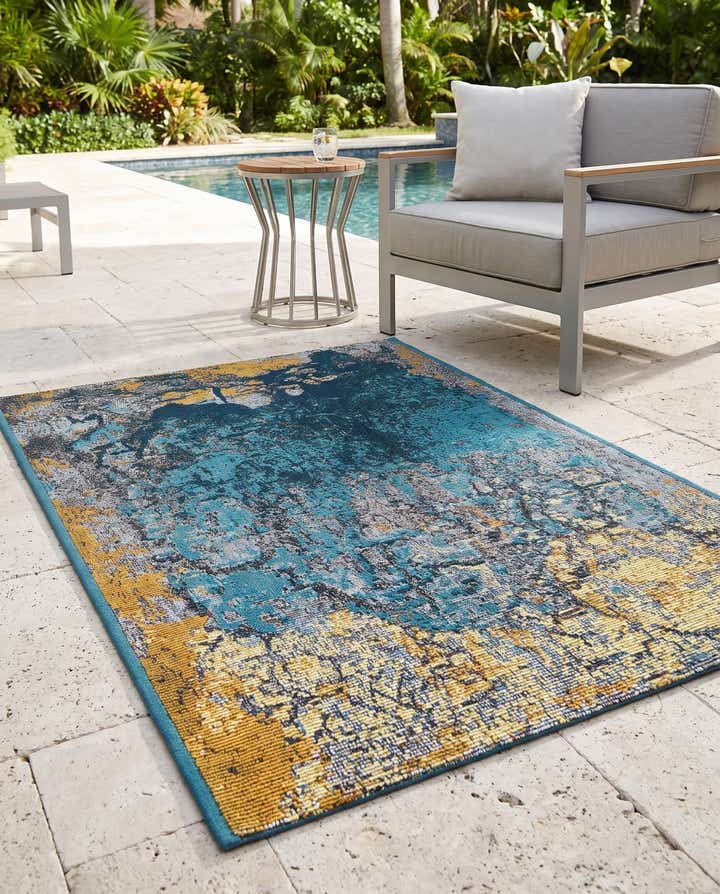 2' x 3' Easy-Clean Modern Indoor / Outdoor Rug