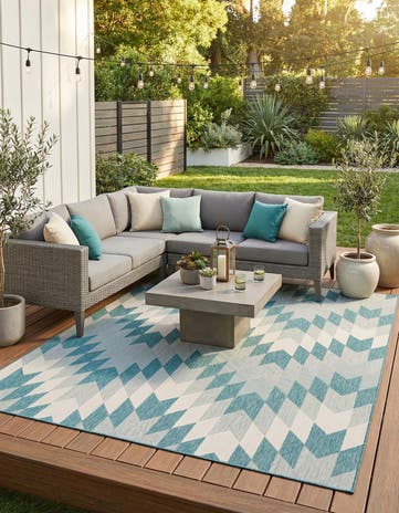7' 10 x 10' Easy-Clean Modern Indoor / Outdoor Rug